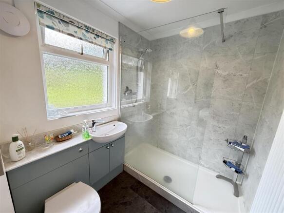 Ensuite Shower Room