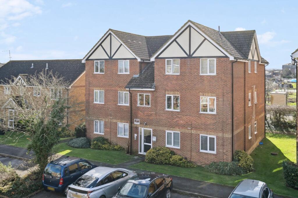 Main image of property: Common Road, Slough, SL3