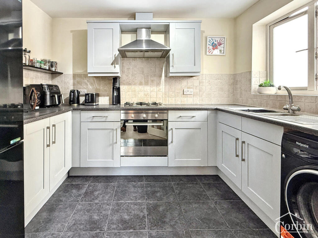 Wimborne Road, Bournemouth, BH9 2 photo 4