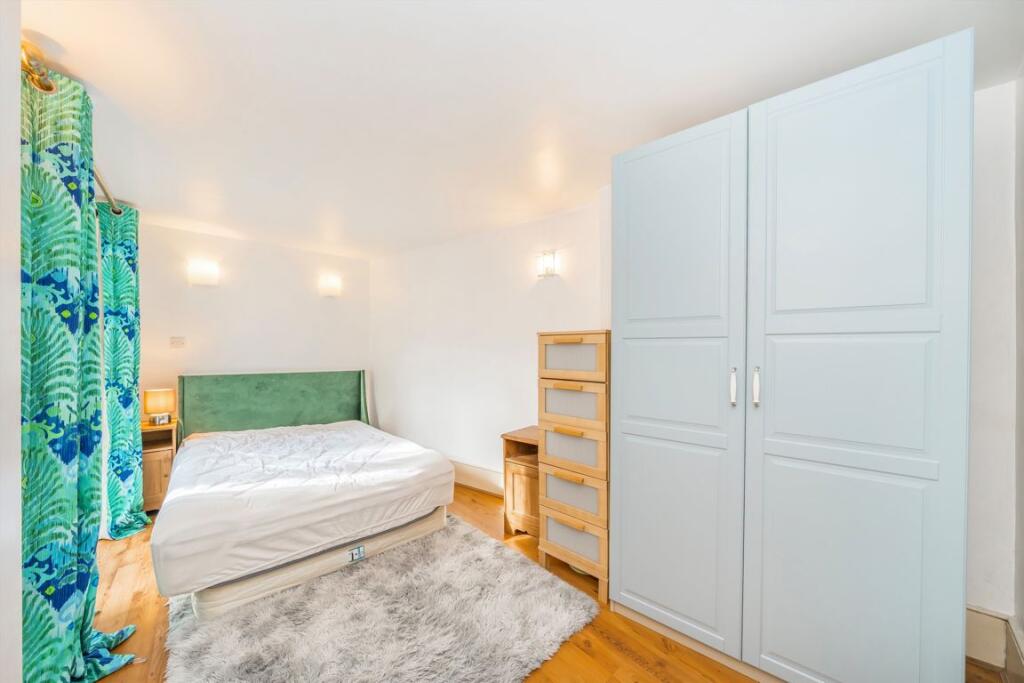 Apartment in London - View 4