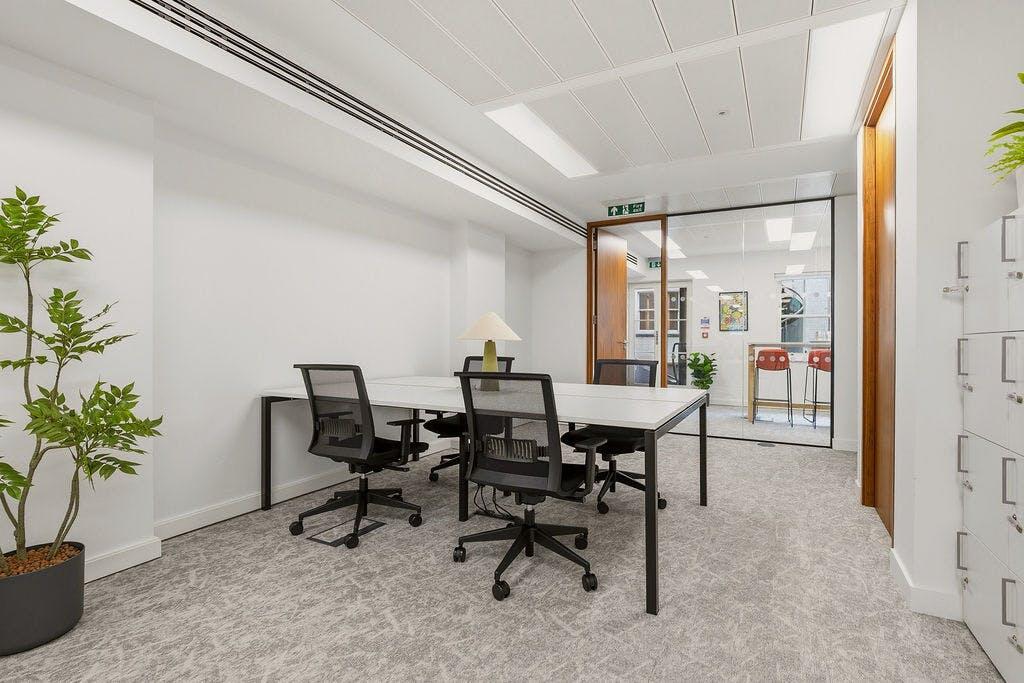 DoverStreet32,3rdFloor-5.jpg