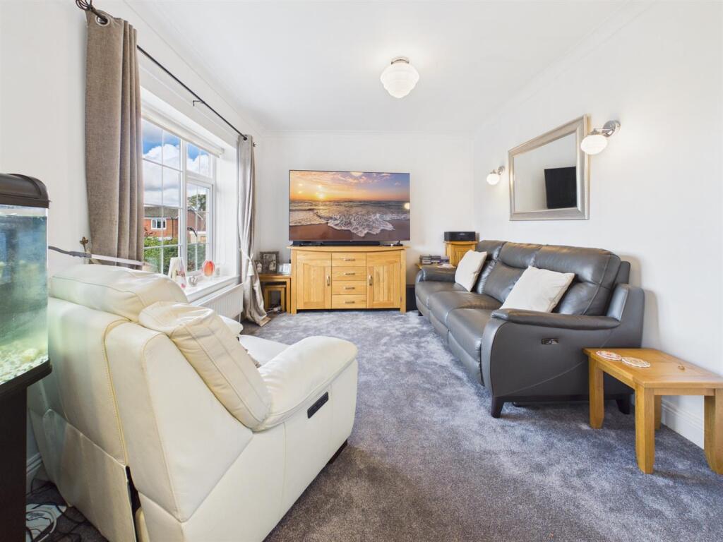 Apartment in Reading - View 3