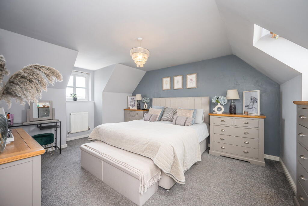 House in Winchestown, Nantyglo and Blaina - View 5