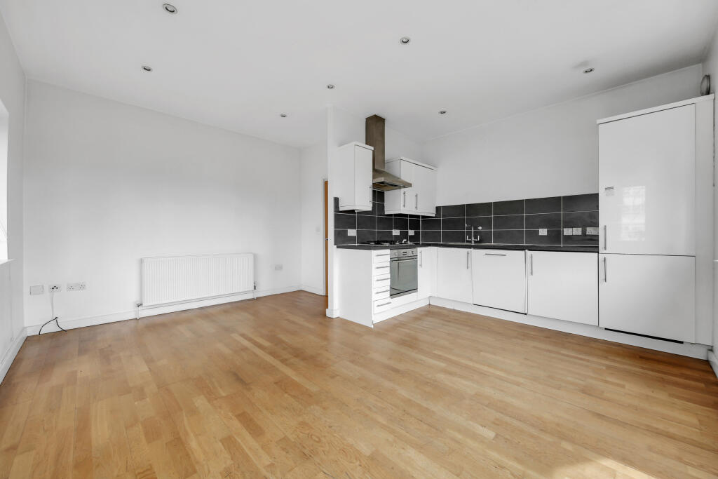 Apartment in London - View 5
