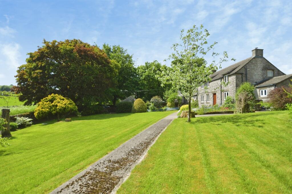 Main image of property: Rose Cottage, Blackwell, Buxton