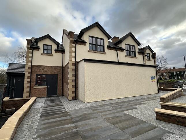 Main image of property: 2 The Square, Stamford Bridge, York, North Yorkshire, YO41