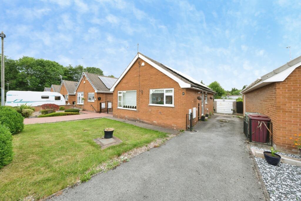 Main image of property: Danbury Close, Grassmoor, Chesterfield