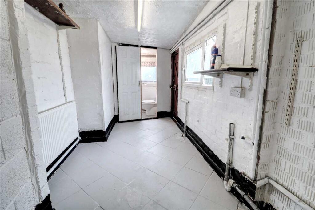 House in Birmingham, Lyndon Green - View 4