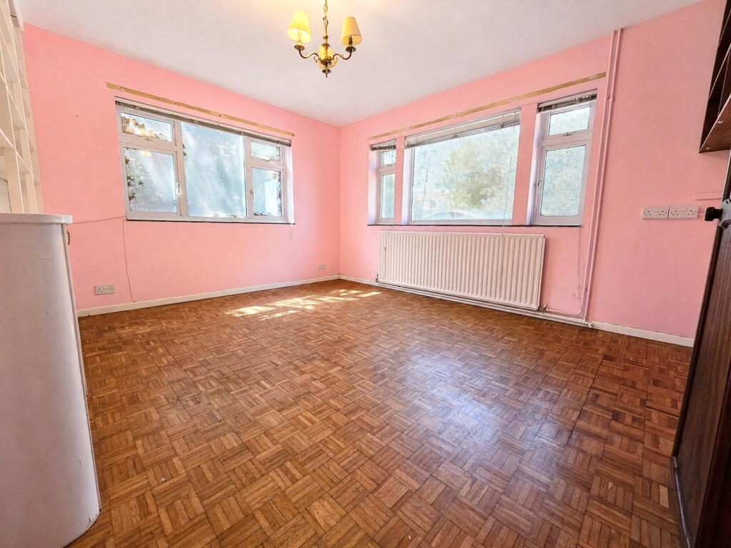 Church Lane, Doddinghurst, Brentwood, Essex, CM15 photo 4