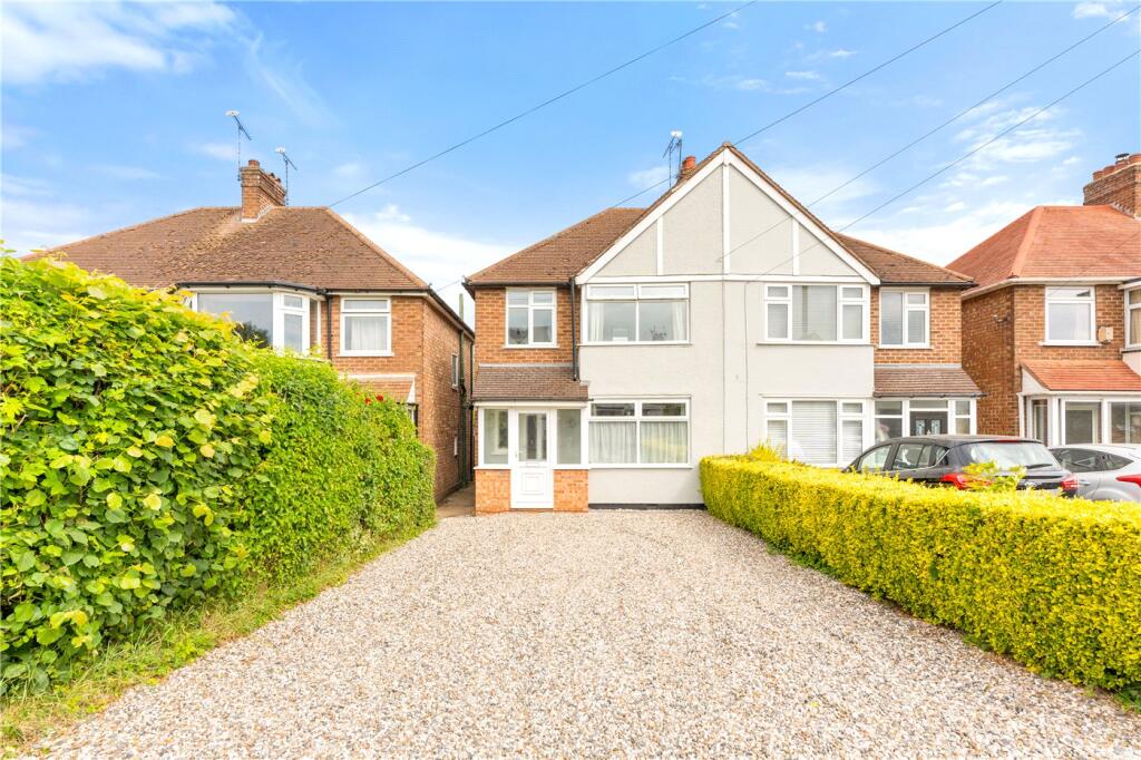 Main image of property: Heathcote Road, Whitnash, Leamington Spa, Warwickshire, CV31