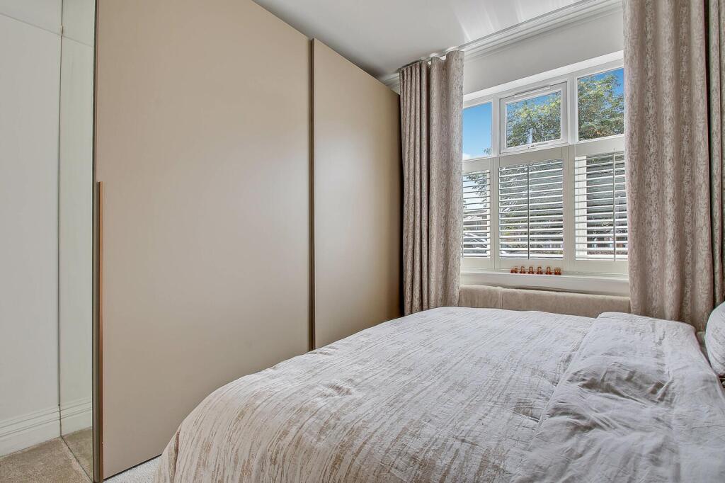 Apartment in London - View 4