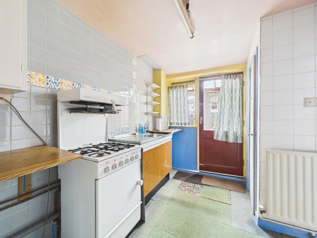 House in Nottingham, Bestwood Park Estate - View 5