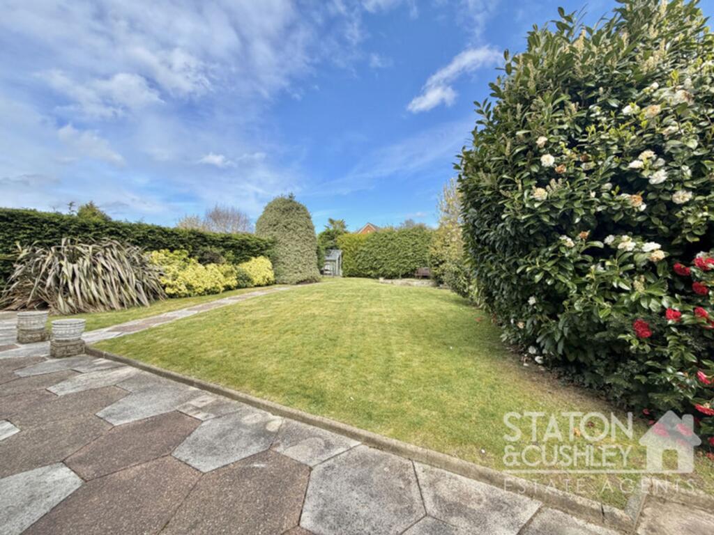 Greendale Avenue, Edwinstowe, NG21 - View 2