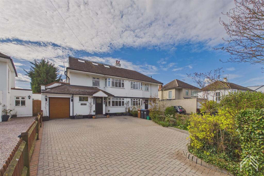 Main image of property: Ellenbrook Lane, Hatfield AL10