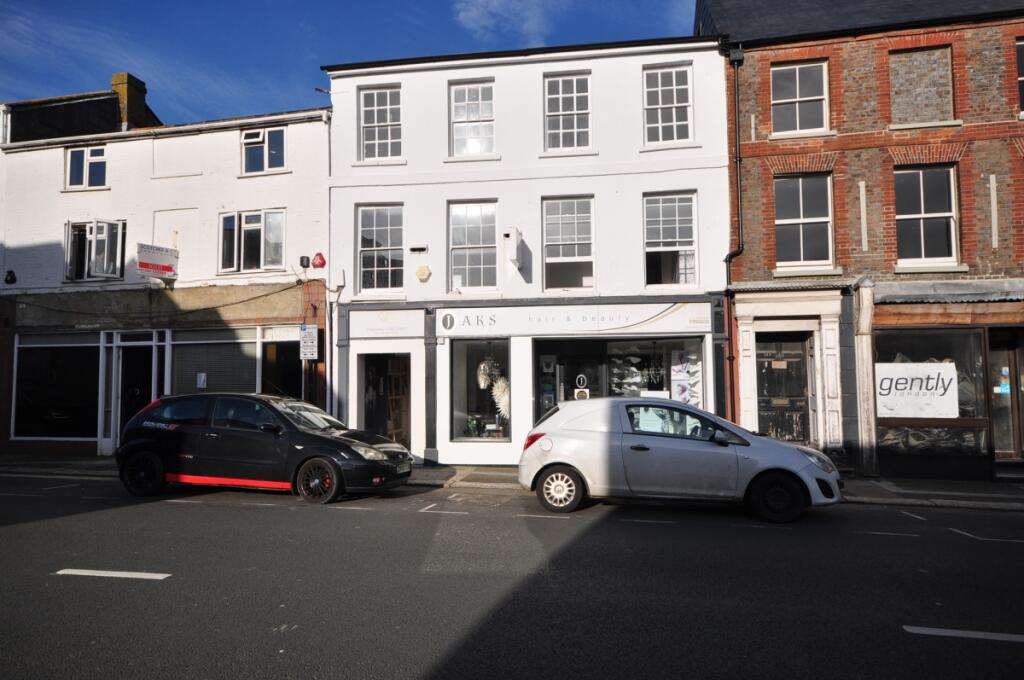 Main image of property: High Street Newport PO30