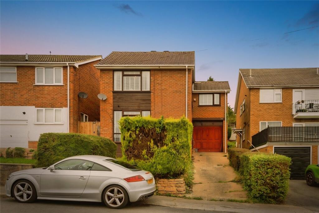 Main image of property: Mays Avenue, Carlton, Nottingham, Nottinghamshire, NG4