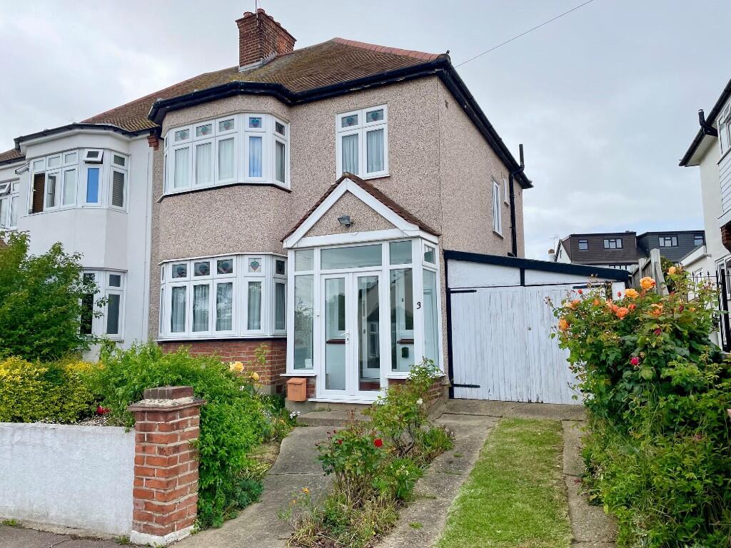 Main image of property: Leigh-On-Sea, Essex, SS9