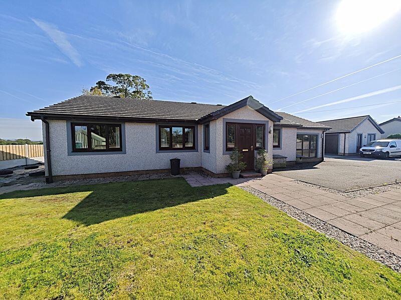 Main image of property: Az Vista, Cargo