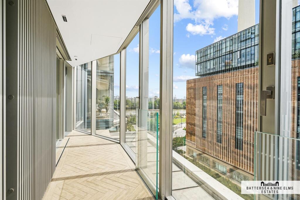 Apartment in London - View 3
