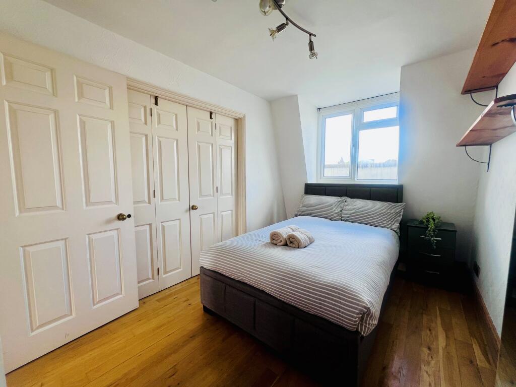 Apartment in London - View 2
