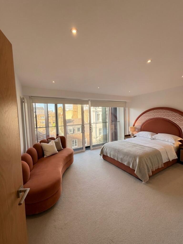 Apartment in London - View 5
