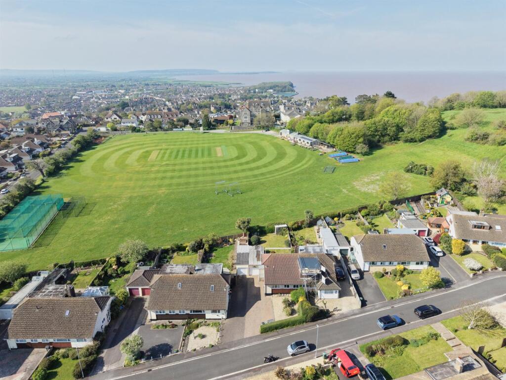 House in Clevedon, Walton Park - View 2