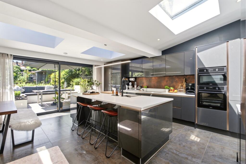 Marford Road, Wheathampstead, St. Albans, Hertfordshire, AL4 photo 2