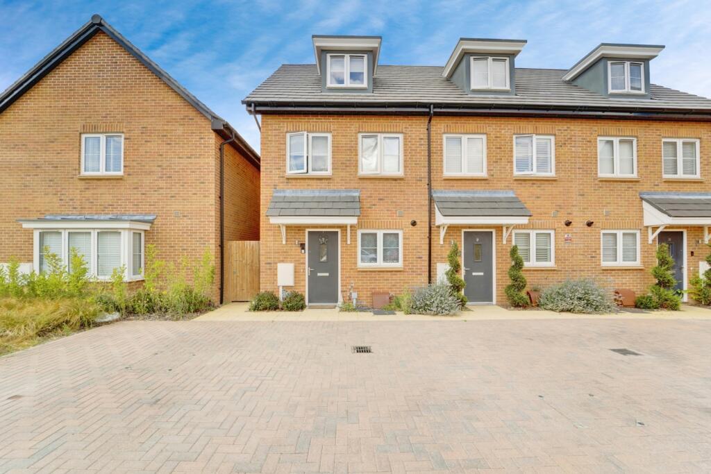 Main image of property: Sycamore Gardens, Langford, Biggleswade, Bedfordshire, SG18