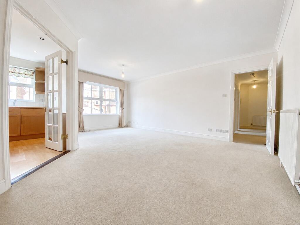 Apartment in Guildford - View 4