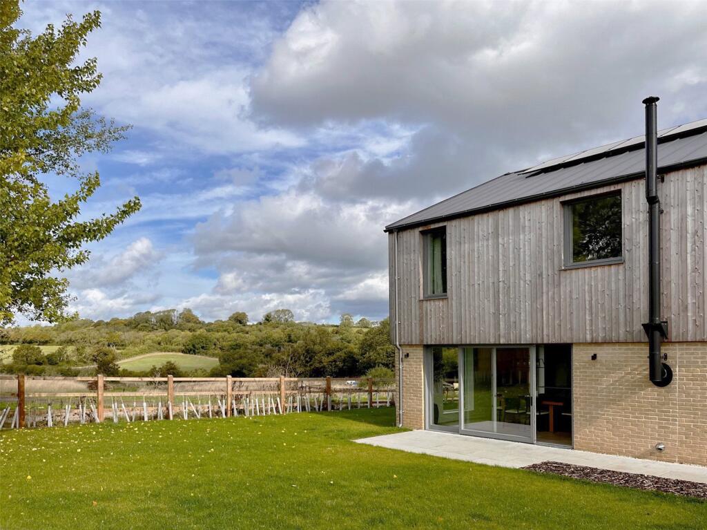 Main image of property: 1 The Barn Garden, Great Elm, Frome, BA11