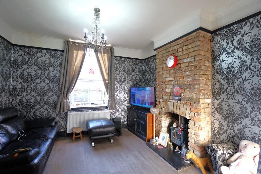 House in Canterbury - More