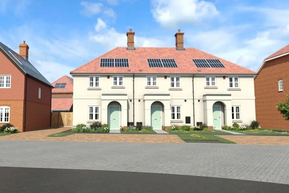 2-bed terraced on Knightwood Chase, Station Road, Fordingbridge, SP6, £350,000