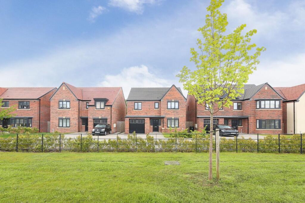 4-bed detached on White House Drive, Moorfields, NE12, £400,000