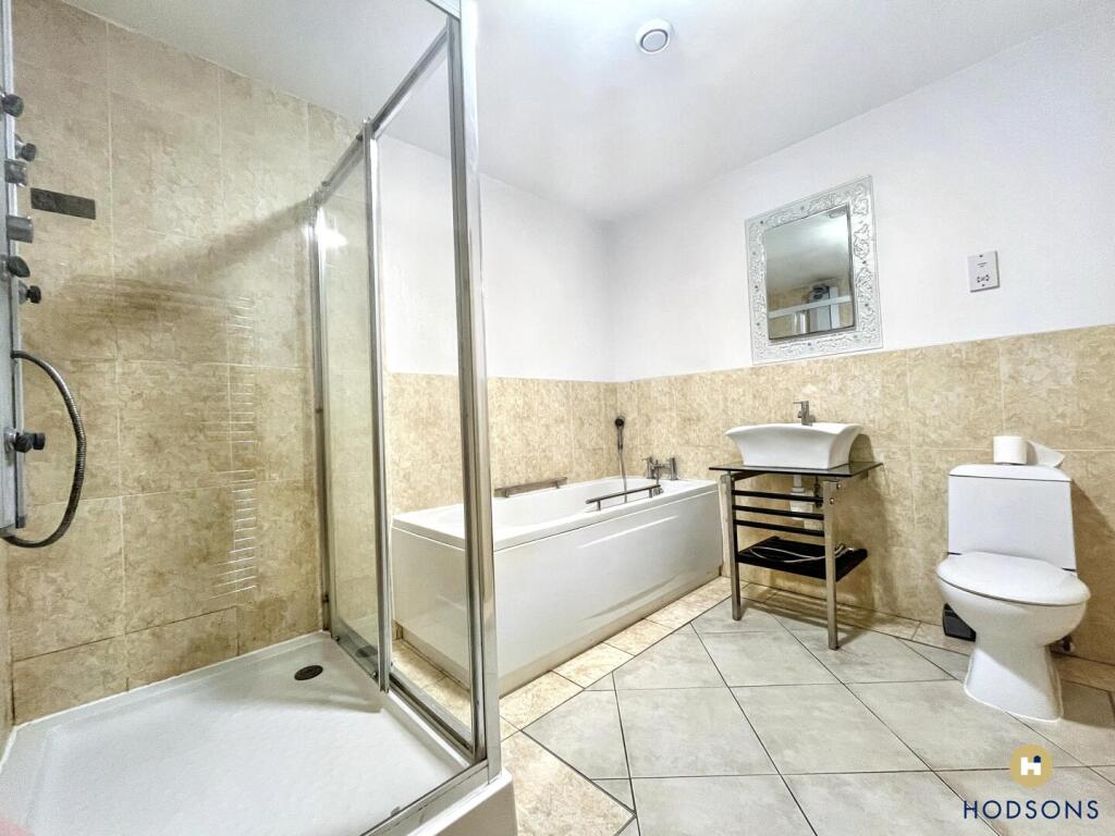 Apartment in Wakefield, West Yorkshire - More