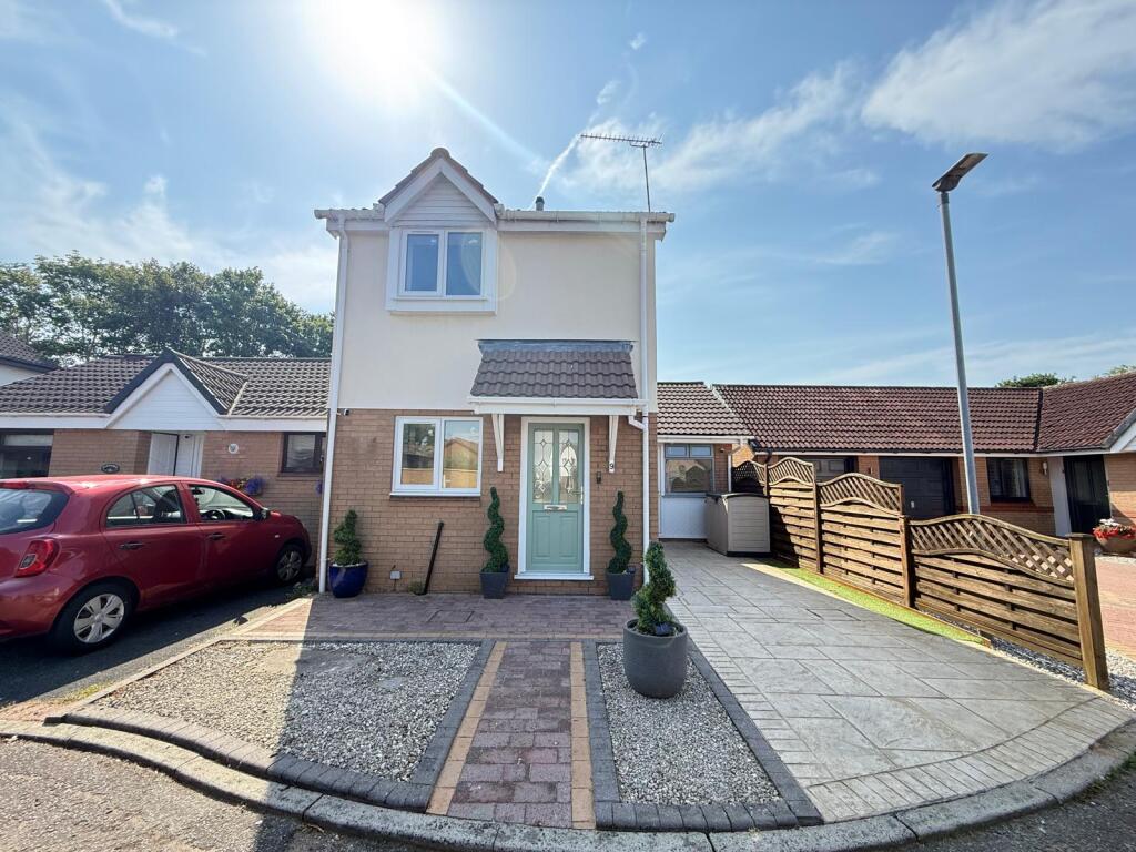 Main image of property: Badgers Close, Great Sutton, Ellesmere Port, Cheshire West And Chester