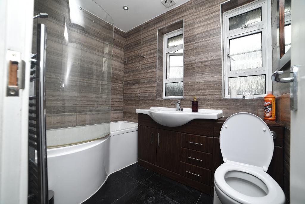 House in London - View 4