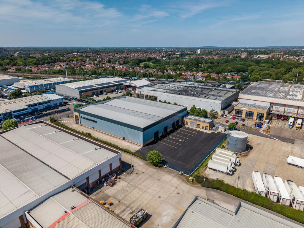 Unit E Dean Way - Great Western Ind Est-83.jpg