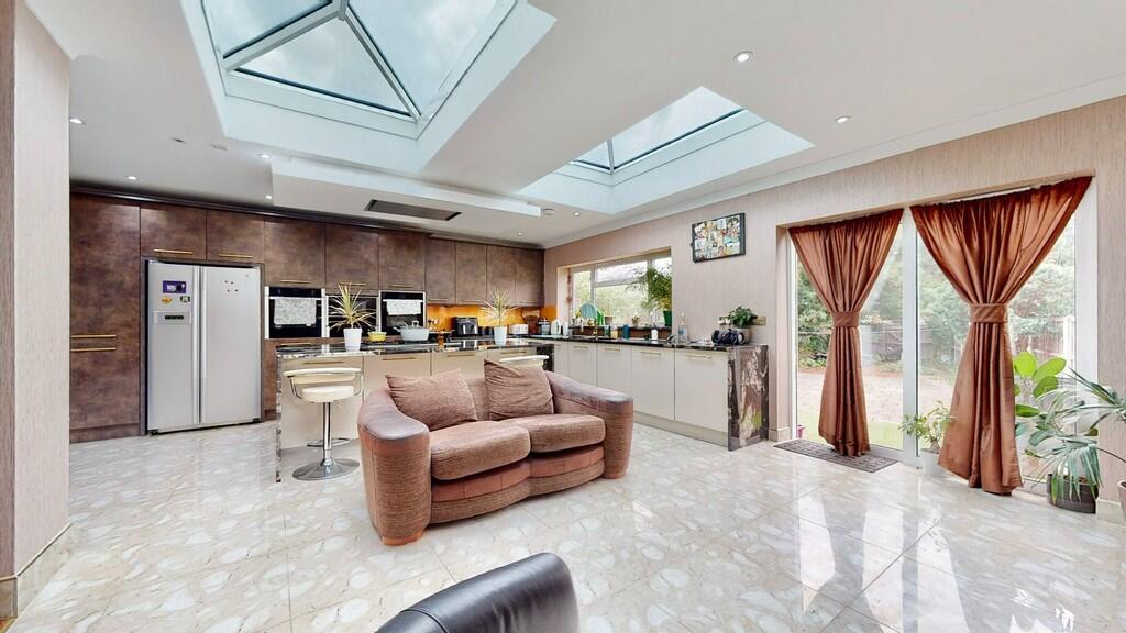 Main image of property: Woodhill Crescent, Harrow, HA3 0LU