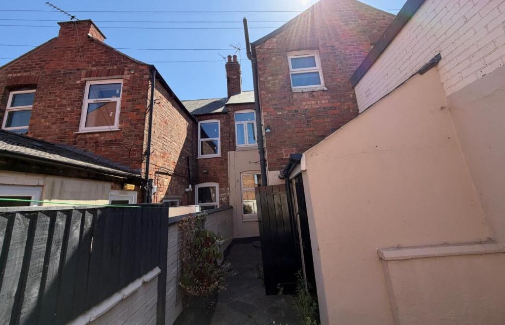 16 Barker Street, North Evington, Leicester, LE5 3LF photo 5