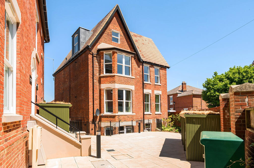 Albany Road, Southsea, Hampshire, PO5, Hampshire