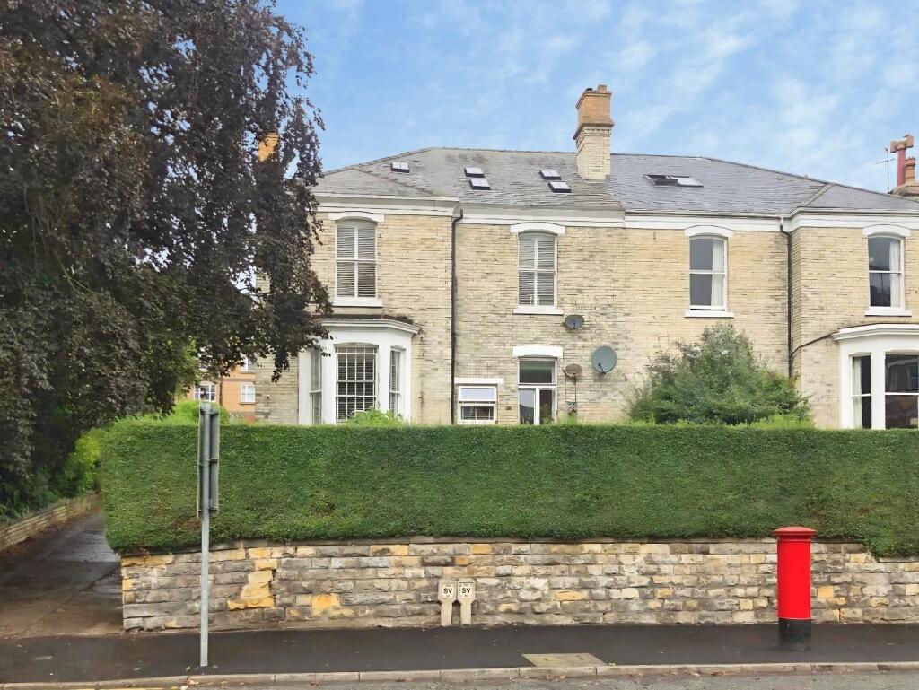Main image of property: Valley Road, Scarborough