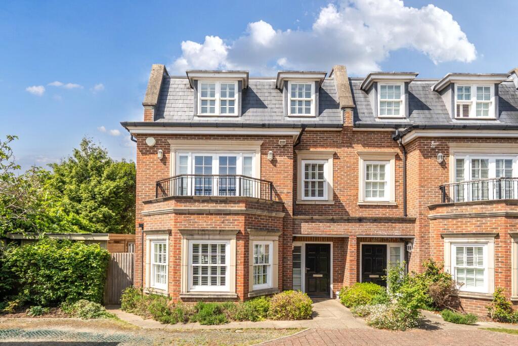 Main image of property: Lincoln Grove, Weybridge, KT13