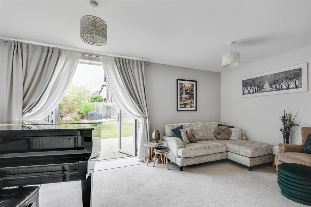 House in Nottingham, Martins Reach, Wollaton Vale - View 2