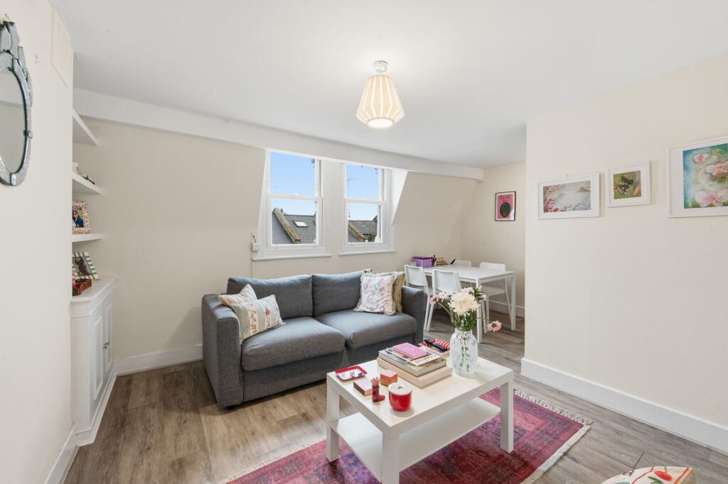 Apartment in London, Fulham - View 5