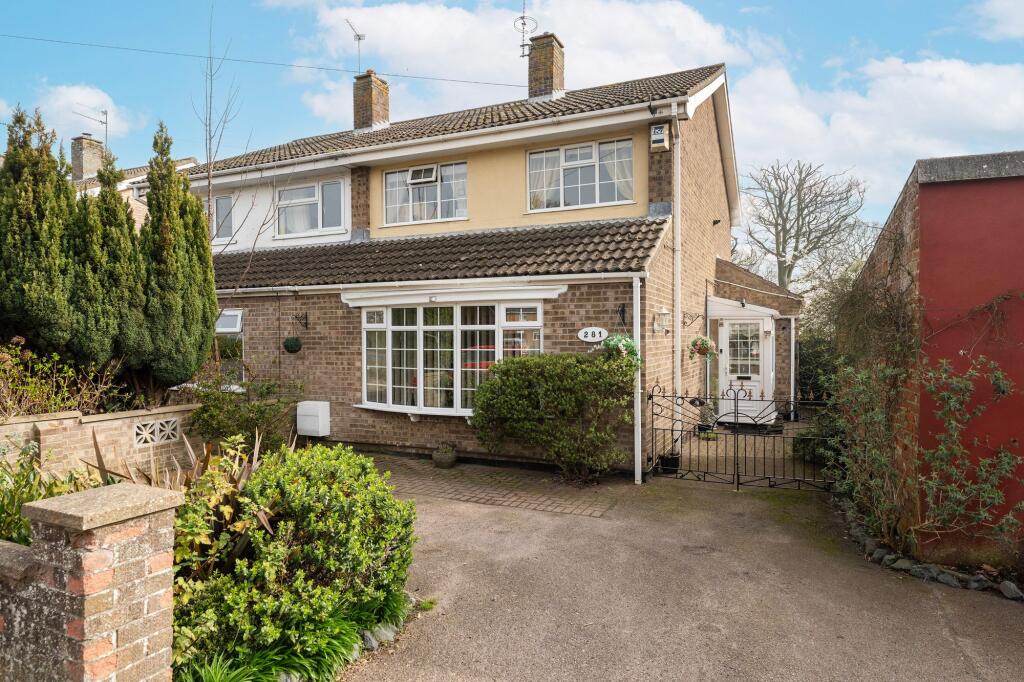 Main image of property: Gorleston Road, Oulton