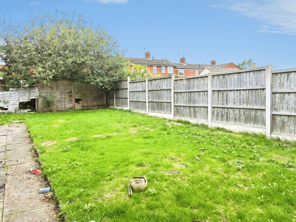 House in Nuneaton and Bedworth, Whittleford - View 3