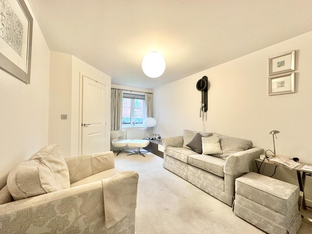 Over Ashberry, Altrincham, Greater Manchester, WA14 photo 2