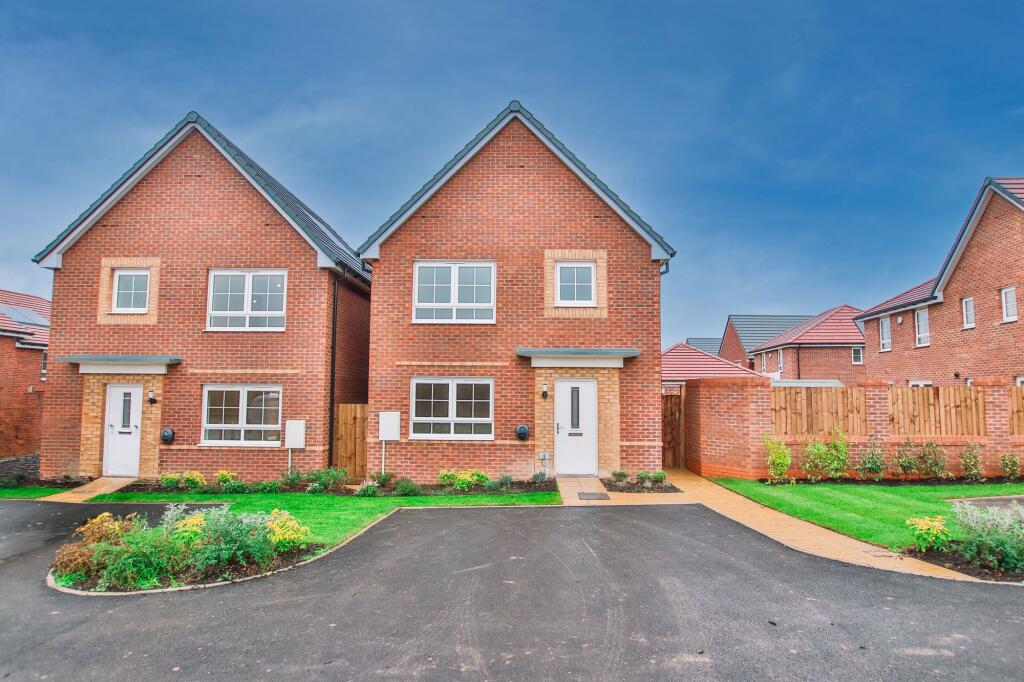 3-bed detached on Kensington Gate, Bromyard Road, WR2, £334,995