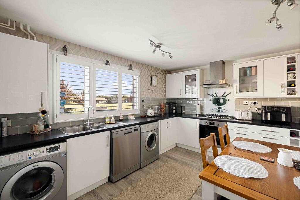 House in Dover, Guston - More