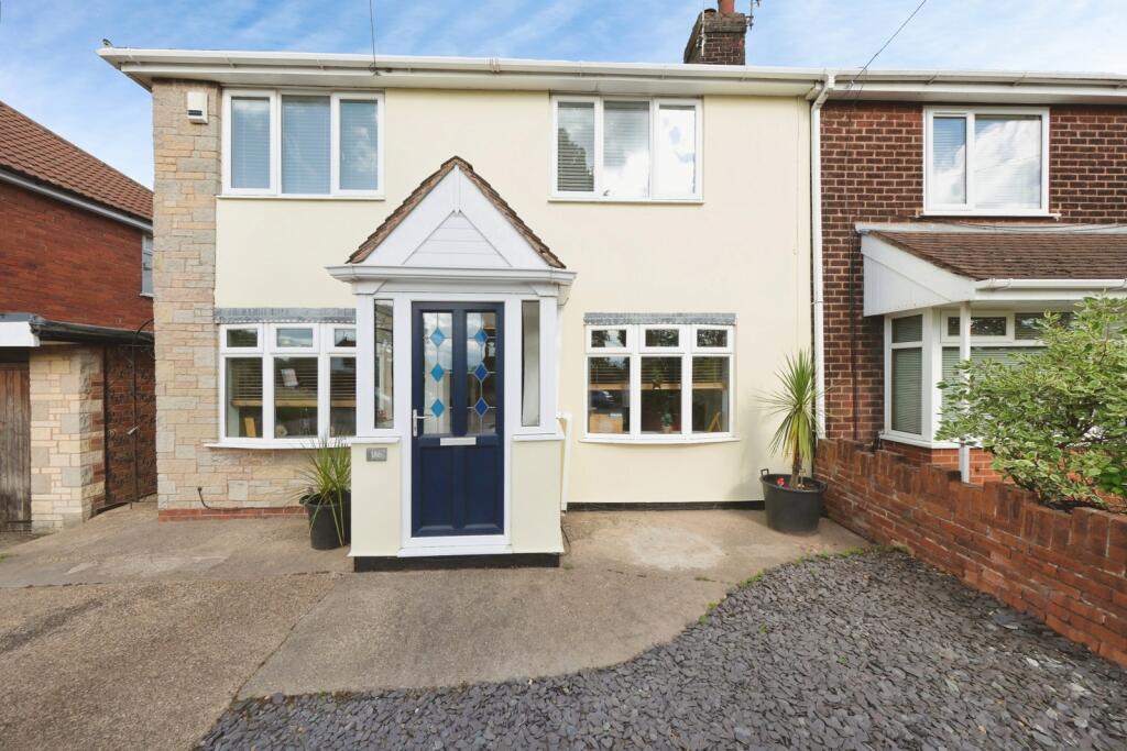 House in Mansfield, Nottinghamshire - View 5